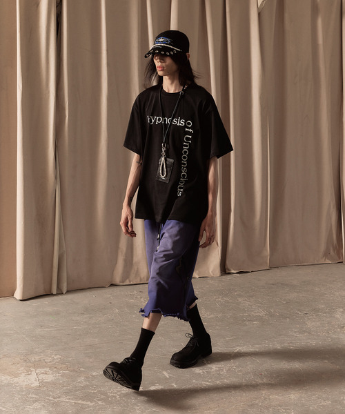 LIBERE（リベーレ）の「LIBERE リベーレ / LOGO SWEAT HALF PANTS ワイドシルエットスウェットハーフパンツ / 251302-251303（その他パンツ・メンズ・ブルー系その他/ブラック・LARGE/MEDIUM/SMALL）」の4枚目の写真
