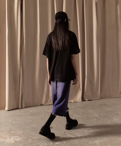LIBERE（リベーレ）の「LIBERE リベーレ / LOGO SWEAT HALF PANTS ワイドシルエットスウェットハーフパンツ / 251302-251303（その他パンツ・メンズ・ブルー系その他/ブラック・LARGE/MEDIUM/SMALL）」の3枚目の写真