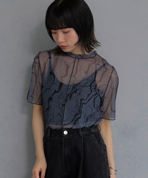 cheriella（シェリエラ）の「【cheriella】マーブルハイネックシアートップス半袖 新色追加 MARBLE HIGH-NECK SHEER SHORT TOPS NEW COLOR（Tシャツ/カットソー・レディース・チャコール/ブルー/ブラック/グレイッシュベージュ/ブルーグリーン/ワイン・M）」の18枚目の写真