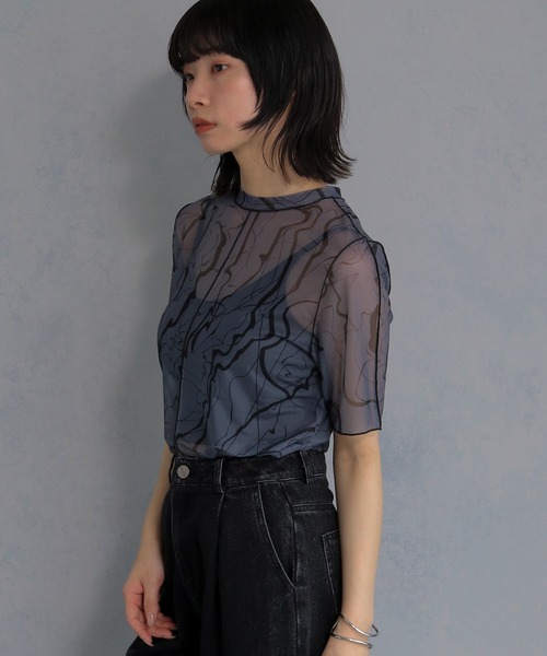 cheriella（シェリエラ）の「【cheriella】マーブルハイネックシアートップス半袖 新色追加 MARBLE HIGH-NECK SHEER SHORT TOPS NEW COLOR（Tシャツ/カットソー・レディース・チャコール/ブルー/ブラック/グレイッシュベージュ/ブルーグリーン/ワイン・M）」の19枚目の写真