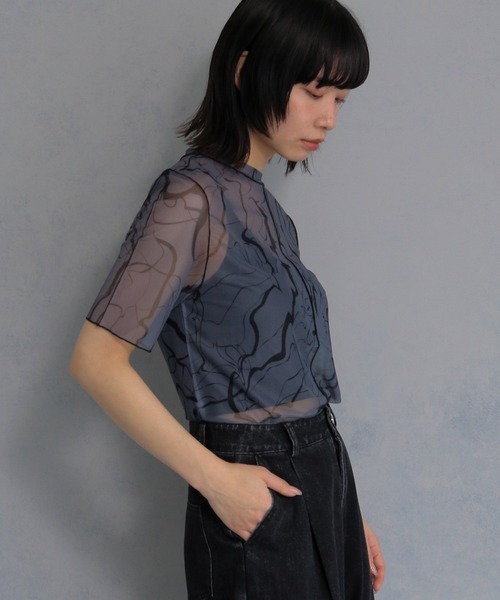 cheriella（シェリエラ）の「【cheriella】マーブルハイネックシアートップス半袖 新色追加 MARBLE HIGH-NECK SHEER SHORT TOPS NEW COLOR（Tシャツ/カットソー・レディース・チャコール/ブルー/ブラック/グレイッシュベージュ/ブルーグリーン/ワイン・M）」の22枚目の写真