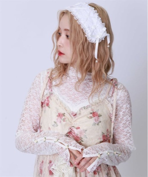 シーニューヨークレースフリル 半袖トップス　サイズ4　　46000円＋tax プチローズレーストップス（Tシャツ/カットソー）｜axes femme
