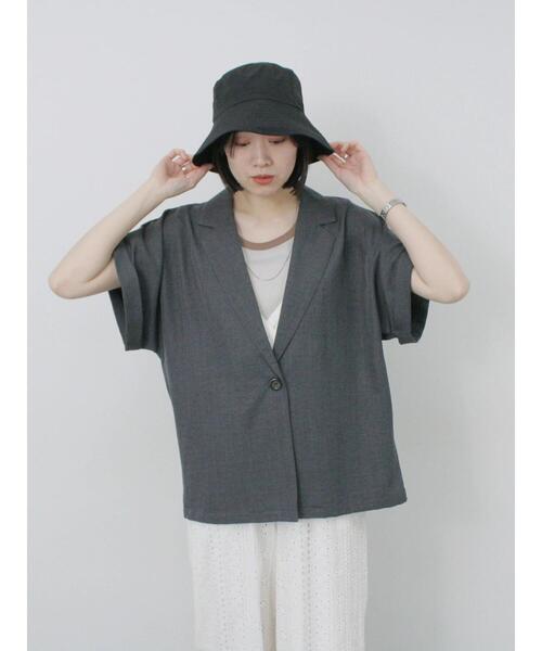 Samansa Mos2 blue(サマンサモスモスブルー)の「【接触冷感】ネックカバー付バケットハット(ハット・レディース・ベージュ/ブラック・F)」の4枚目の写真