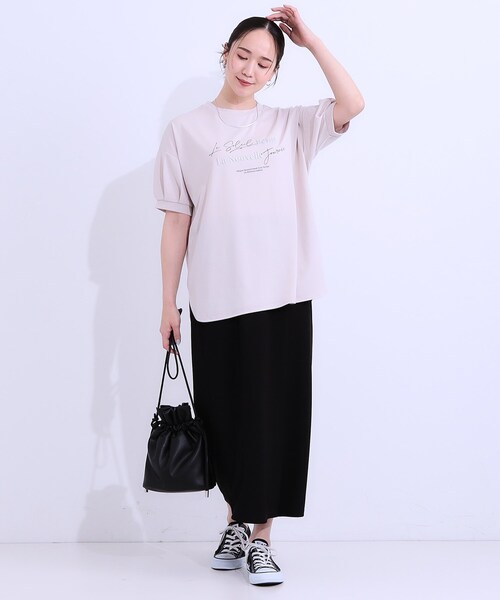 DRESKIP(ドレスキップ)の「【S-LL/ひんやり/UV】こなれ感あるぷっくりラメ デザインロゴTシャツ(Tシャツ/カットソー・レディース・ライトパープル/ライトベージュ/オフホワイト/チャコールグレー/ブラウン系・01/02/03/04)」の15枚目の写真