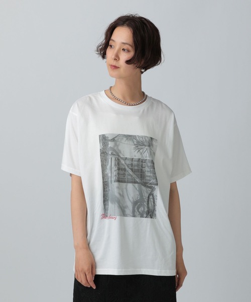 LEPSIM(レプシィム)の「オーバーサイズフォトT 492409(Tシャツ/カットソー・レディース・ライトグレー/チャコールグレー/オフホワイト・FREE)」の18枚目の写真