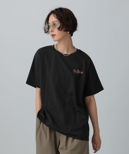 LEPSIM(レプシィム)の「オーバーサイズフォトT 492409(Tシャツ/カットソー・レディース・ライトグレー/チャコールグレー/オフホワイト・FREE)」の6枚目の写真