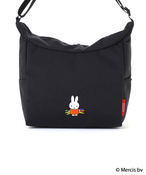 Manhattan Portage(マンハッタンポーテージ)の「BED-STUY SHOULDER BAG 500D CORDURA MIFFY 70TH(ショルダーバッグ・レディース・ブラック・SMALL)」の15枚目の写真