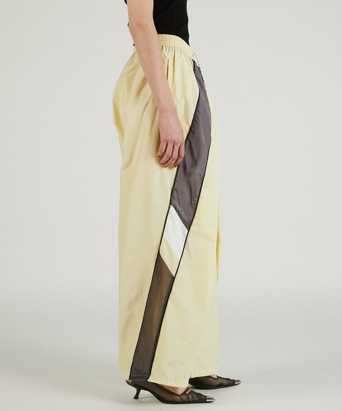 PRANK PROJECT（プランクプロジェクト）の「ディフォームトラックパンツ / Deform Track Pants（その他パンツ・レディース・グレー/ネイビー/イエロー・36/38）」の11枚目の写真