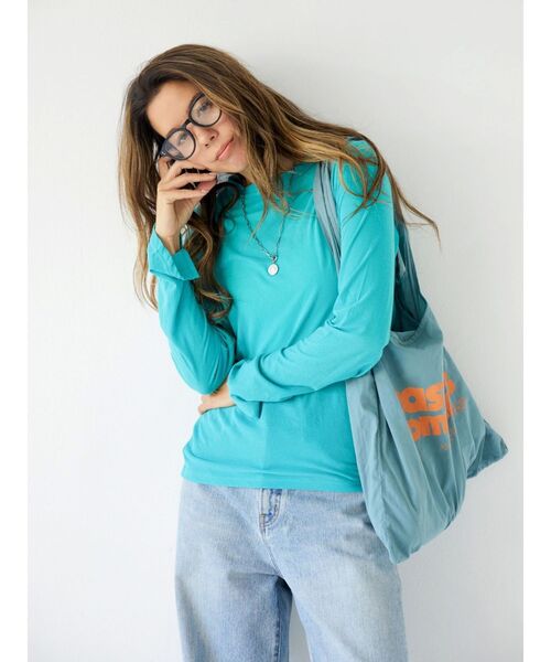 Ungrid（アングリッド）の「ハイツイストシアーロングスリーブTee（Tシャツ/カットソー・レディース・ターコイズブルー/オフホワイト/レッド/ブラック/イエロー・FREE）」の4枚目の写真