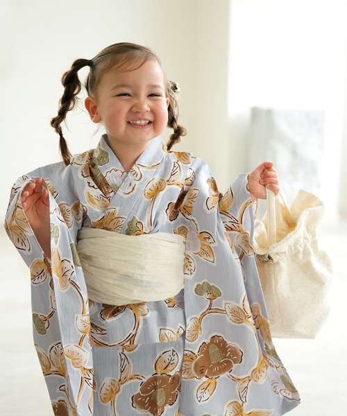 utatane（ウタタネ）の「キッズ浴衣3点セット グレーの菊（浴衣