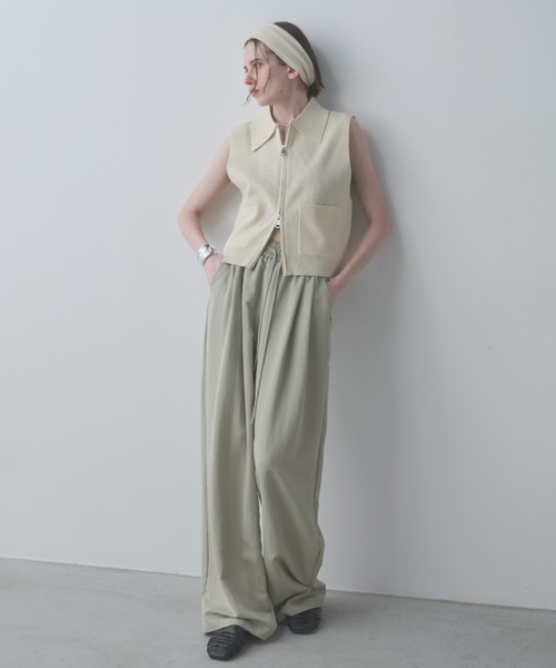 Aunt Marie's(アントマリーズ)の「ノースリーブジップポロベスト/トップス(ベスト・レディース・アイボリー/ブラウン/ブラック・FREE)」の10枚目の写真