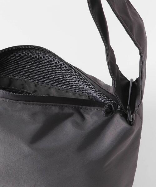 YAKPAK(ヤックパック)の「『別注』YAKPAK×DOORS SHOULDER BAG S(ショルダーバッグ・メンズ・ブラウン/ホワイト/ブラック/チャコールグレー・-)」の22枚目の写真