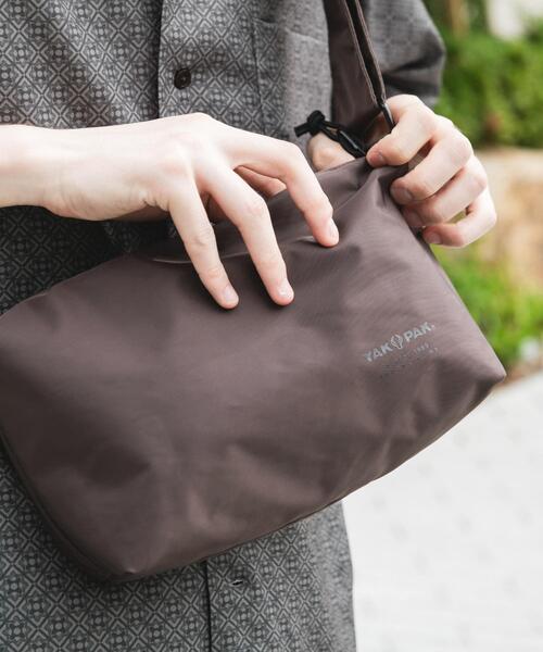 YAKPAK（ヤックパック）の「『別注』YAKPAK×DOORS SHOULDER BAG S