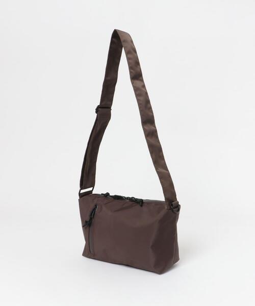 YAKPAK(ヤックパック)の「『別注』YAKPAK×DOORS SHOULDER BAG S(ショルダーバッグ・メンズ・ブラウン/ホワイト/ブラック/チャコールグレー・-)」の16枚目の写真