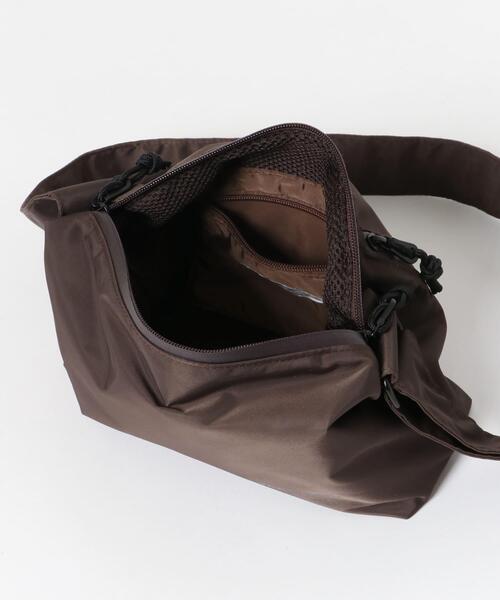 YAKPAK(ヤックパック)の「『別注』YAKPAK×DOORS SHOULDER BAG S(ショルダーバッグ・メンズ・ブラウン/ホワイト/ブラック/チャコールグレー・-)」の12枚目の写真