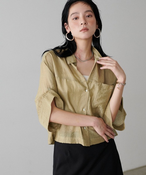 LARUTA（ラルータ）の「【LARUTA】シアー半袖刺繍ロゴシャツ（シャツ/ブラウス・レディース・ブラック/オフホワイト/ミント/ストライプ/キャメル・FREE）」の4枚目の写真