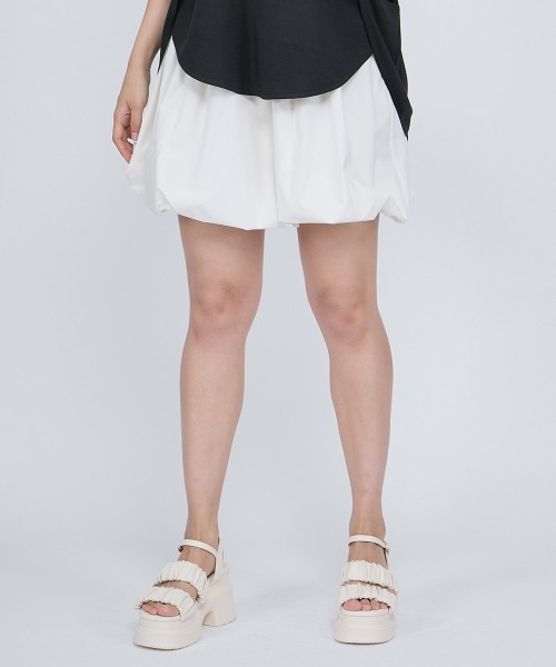 QUEENS COURT（クイーンズコート）の「バルーンショートスカート≪手洗い可能≫（スカート・レディース・オフホワイト/ネイビー・M）」の3枚目の写真