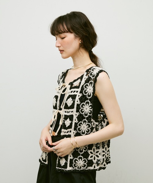 Lutim by u（ルチバイユー）の「Crochet daisy vest / クロシェ編みデイジーベスト（ベスト・レディース・ナチュラル/ブラック・FREE）」の10枚目の写真