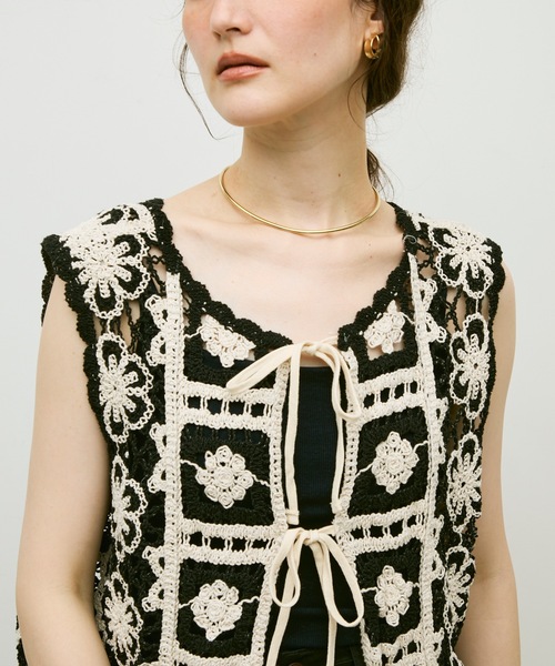 Lutim by u（ルチバイユー）の「Crochet daisy vest / クロシェ編みデイジーベスト（ベスト・レディース・ナチュラル/ブラック・FREE）」の13枚目の写真