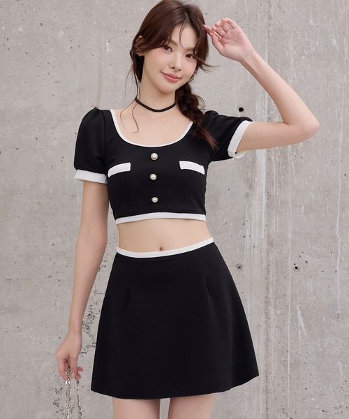 TeddyShop(テディショップ)の「レディース水着 半袖クロップドパール調ボタン配色ビスチェビキニ+タックスカート 3点セット(水着・レディース・ブラック・L/M/S)」の1枚目の写真