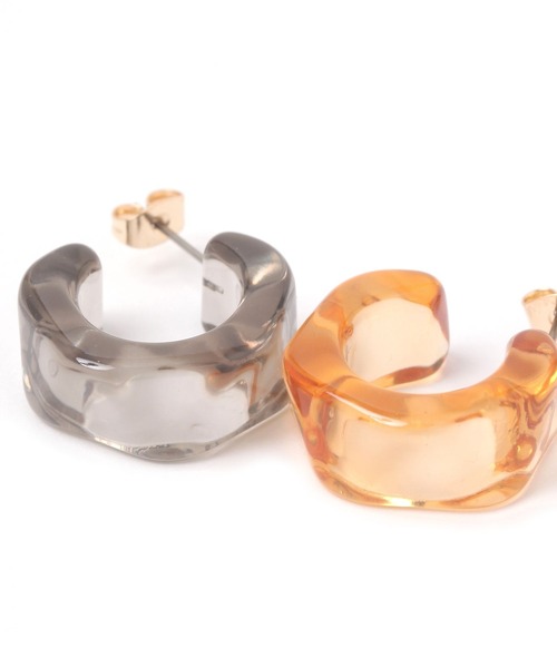 studio CLIP(スタディオクリップ)の「【daily CLIP】クリアカラーフープピアス(ピアス(両耳用)・レディース・グレー/シャーベット・FREE)」の4枚目の写真