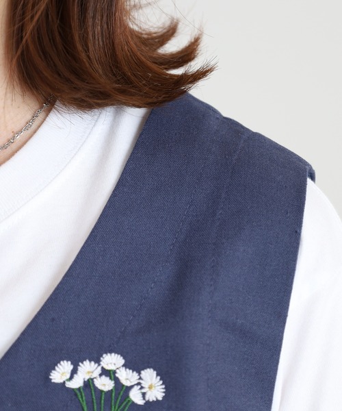 Quelle Chance(ケルシャンス)の「ワンポイント刺繍ベスト(ベスト・レディース・ベージュ/ネイビー/モカ・M/L)」の20枚目の写真