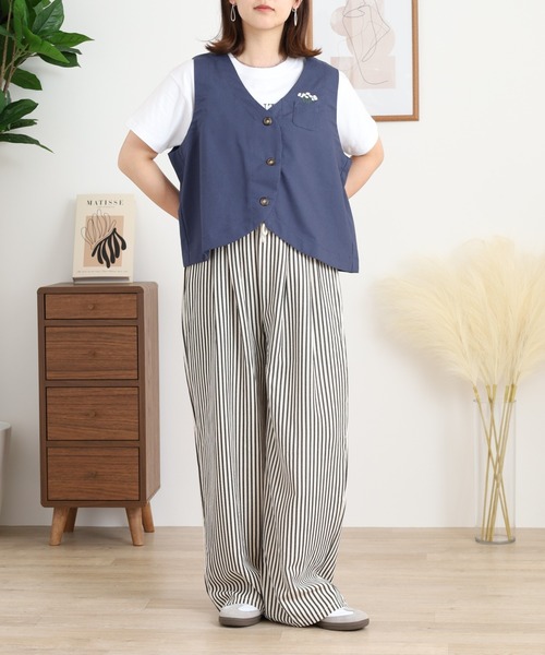 Quelle Chance(ケルシャンス)の「ワンポイント刺繍ベスト(ベスト・レディース・ベージュ/ネイビー/モカ・M/L)」の15枚目の写真
