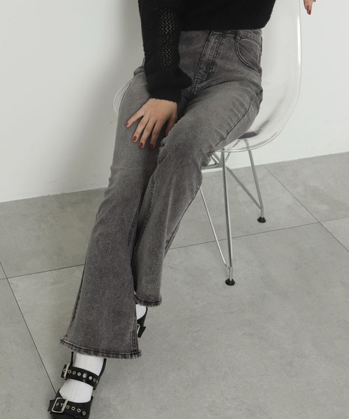 WEGO（ウィゴー）の「WEGO/ストレッチフレアデニムパンツ（デニムパンツ・レディース・ブラック/コバルトブルー/ダークブルー/ダークインディゴブルー/ブラック系その他・SMALL/MEDIUM）」の13枚目の写真