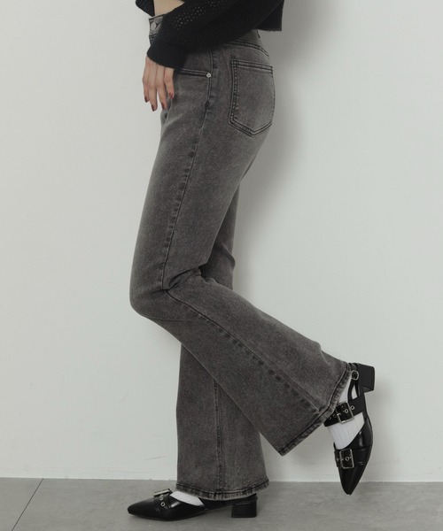 WEGO（ウィゴー）の「WEGO/ストレッチフレアデニムパンツ（デニムパンツ・レディース・ブラック/コバルトブルー/ダークブルー/ダークインディゴブルー/ブラック系その他・SMALL/MEDIUM）」の15枚目の写真