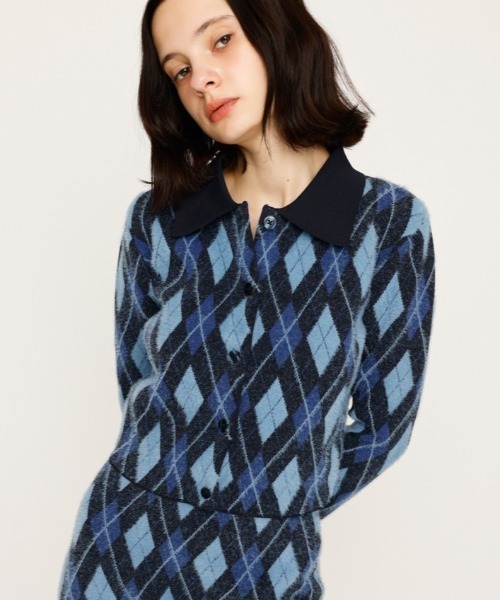SLY（スライ）の「【セットアップ可】ARGYLE CHECK HG POLO SH アーガイルチェック ハイゲージ ポロシャツ 秋服（カーディガン/ボレロ・レディース・ブルー/グレー/ブラック・FREE）」の3枚目の写真