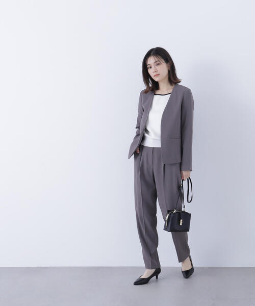 NATURAL BEAUTY BASIC（ナチュラルビューティーベーシック）の「◇ストレッチツイルセットアップシリーズ テーパードパンツ（スラックス・レディース・ブラウン/ネイビー・SMALL/LARGE/MEDIUM/X-SMALL）」の5枚目の写真