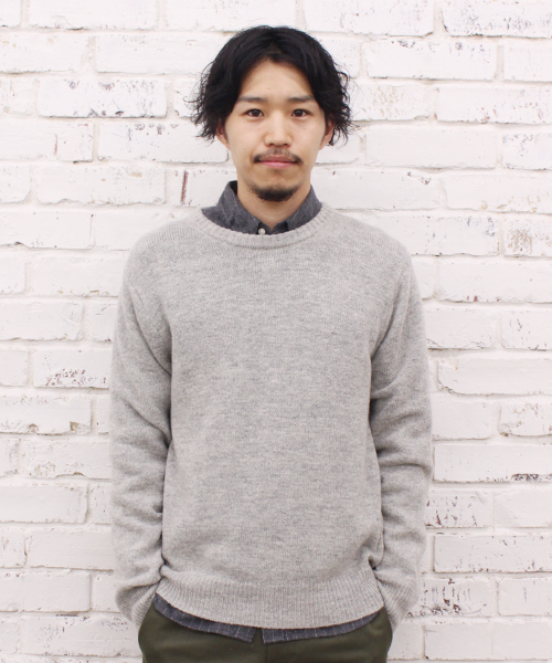 CIAOPANIC（チャオパニック）の「【Ciaopanic】ウォッシャブル天竺編みクルーニット（ニット/セーター・メンズ・マスタード/オレンジ/ネイビー/グレー/ボルドー/グリーン/ダークブルー/ホワイト・MEDIUM/LARGE）」の3枚目の写真