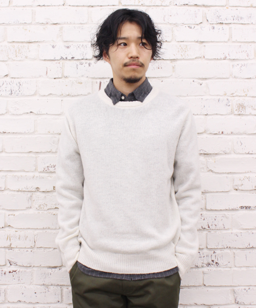 CIAOPANIC（チャオパニック）の「【Ciaopanic】ウォッシャブル天竺編みクルーニット（ニット/セーター・メンズ・マスタード/オレンジ/ネイビー/グレー/ボルドー/グリーン/ダークブルー/ホワイト・MEDIUM/LARGE）」の2枚目の写真