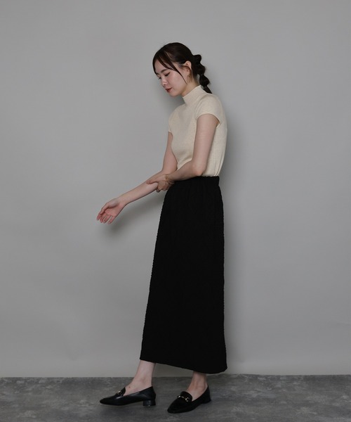 J by blue(ジェイバイブルー)の「《新色追加》ウール混フレンチスリーブニット(ニット/セーター・レディース・ホワイト/ボルドー/ベージュ/ブラック/チャコールグレー/ブラウン・MEDIUM)」の11枚目の写真