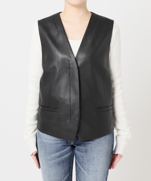 金子綾さん着用】シンセティックレザーベスト（ブルゾン）｜journal