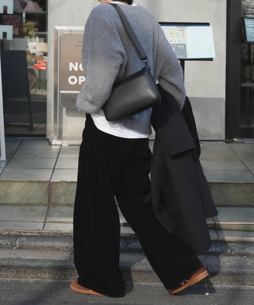 Lui's（ルイス）の「マルチWAYスプリットレザーショルダーバッグ/本革（ショルダーバッグ・メンズ・ブラック・FREE）」の17枚目の写真