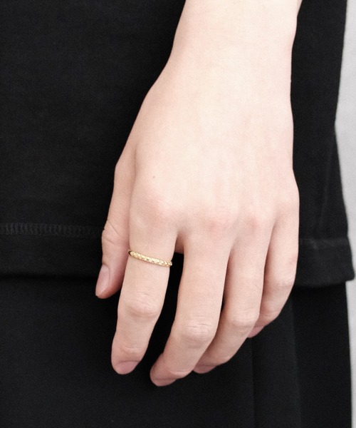 Juha(ユハ)の「RING - LACE - GOLD(リング・メンズ・ゴールド・7号/9号/11号/13号/15号/17号/19号/5号)」の3枚目の写真