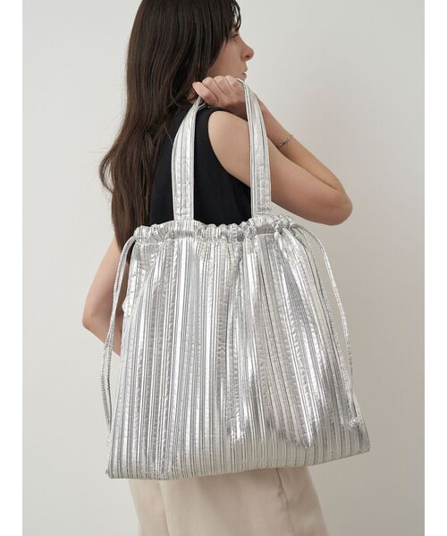 ELENDEEK（エレンディーク）の「プリーツトートバッグ（トートバッグ・レディース・シルバー/ブラック・FREE）」の3枚目の写真