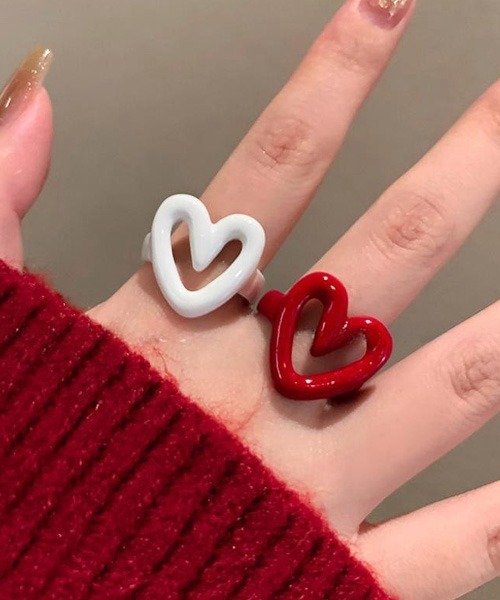 VIBGYOR Women（ヴィブジョー　ウィメン）の「【urge select】ハートモチーフ ぷっくり リング（リング・レディース・レッド/ホワイト・FREE）」の3枚目の写真