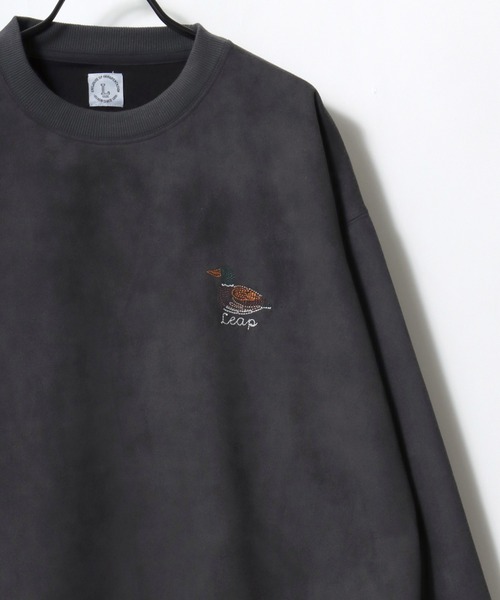 Lazar(ラザル)の「Animal Embroidery Faux Suede Sweat/オーバーサイズ フェイクスウェード アニマル ワンポイントステッチ刺繍 スウェット トレーナー/レディース メンズ(スウェット・レディース・ホワイト系その他/ブラウン/アイボリー/グレー系その他/ブルー/チャコールグレー・M/L)」の10枚目の写真