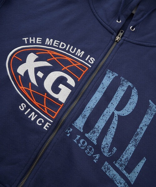 chocolate✖️girlホワイト フーディグラフィックプリント PANELED GRAPHIC ZIP UP SWEAT HOODIE（パーカー）｜X-girl（エックス