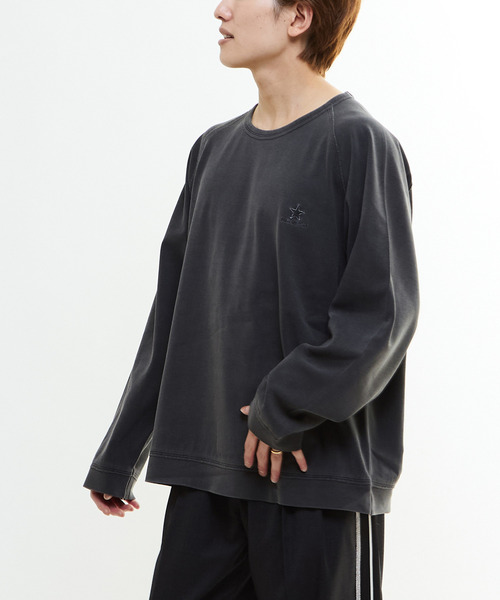CONVERSE TOKYO(コンバーストウキョウ)の「PIGMENT RIPPLE LONG-SLEEVE TEE(Tシャツ/カットソー・レディース・ブラック/ホワイト/ライトグレー・SMALL/MEDIUM)」の7枚目の写真