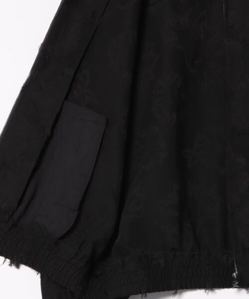 Chica(チカ)の「Chica/チカ/Flower Jaquard Bomber Jacket(ブルゾン・レディース・ブラック・F)」の3枚目の写真