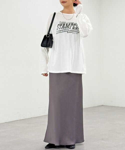 RIVE DROITE(リヴドロワ)の「【ヴィンテージライクな着こなしに】ヴィンテージロゴTee(Tシャツ/カットソー・レディース・オフホワイト/チャコールグレー/モカ・FREE)」の4枚目の写真