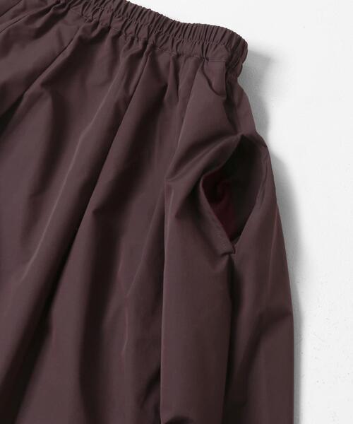ITEMS URBANRESEARCH(アイテムズ アーバンリサーチ)の「タフタスカート(スカート・レディース・ブラック/ベージュ/レッド系その他・FREE)」の22枚目の写真