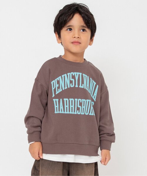 BREEZE（ブリーズ）の「【WEB限定】カレッジロゴトレーナー_ジュニア対応（スウェット・キッズ・ブラウン/ピンク/キナリ/ネイビー/イエロー/チャコール/グレー/サックスブルー/レッド/グリーン・130/90/100/150/110/140/160/120）」の5枚目の写真