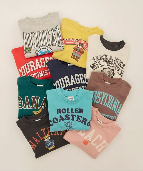 BREEZE（ブリーズ）の「【WEB限定】カレッジロゴトレーナー_ジュニア対応（スウェット・キッズ・ブラウン/ピンク/キナリ/ネイビー/イエロー/チャコール/グレー/サックスブルー/レッド/グリーン・130/90/100/150/110/140/160/120）」の16枚目の写真