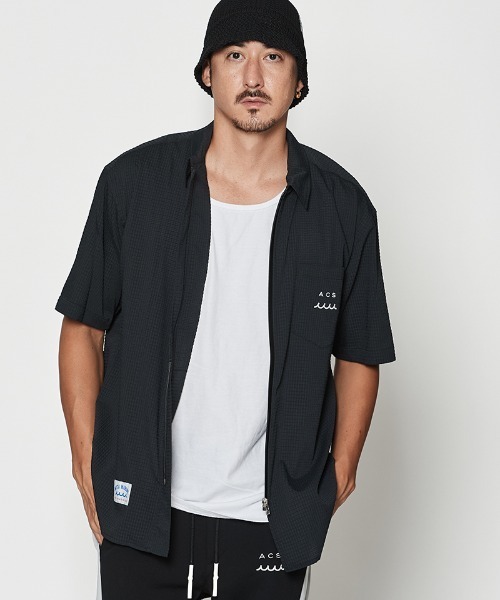 ACANTHUS(アカンサス)の「mhs2437- Dot Air(R) Zip Up S-S Shirt ZIP半袖シャツ(MA2604)(シャツ/ブラウス・メンズ・ホワイト系その他/ブラック/ネイビー系・S/M/L/XL)」の2枚目の写真