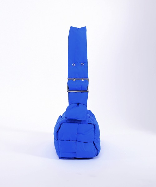 Narcissus（ナルシス）の「パディングショルダーバッグ/軽量（ショルダーバッグ・レディース・ブルー/ブラック・FREE）」の4枚目の写真