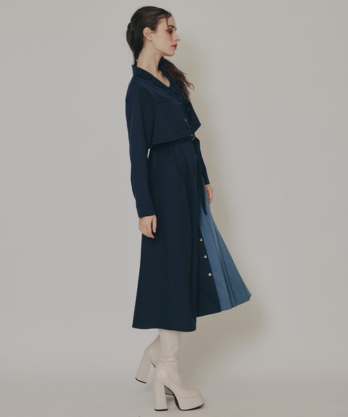 REDYAZEL(レディアゼル)の「バイカラーアシメプリーツロングスリーブシャツワンピース(ワンピース・レディース・ダークグリーン/ブラウン/ネイビー・FREE)」の7枚目の写真